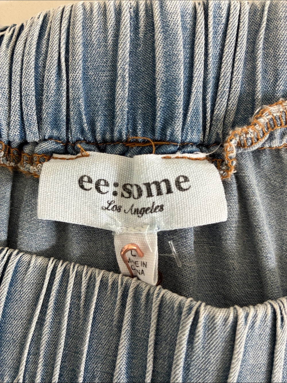 eesome Light Blue Tiered Chambray Maxi Skirt, NWT, Size Large - Picture 3 of 5